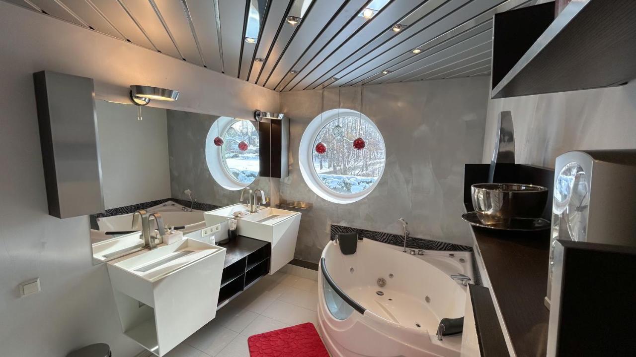 Villa Moderna Jurmala Luaran gambar